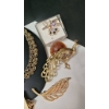 Image 2 : Vintage Costume Jewelry Set Featuring Necklaces, Brooches, and Bracelets