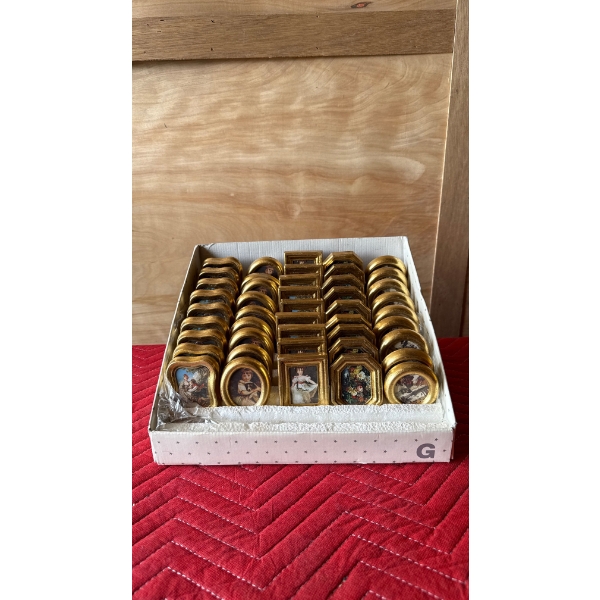 Large Collection Vintage of Miniature Golden Picture Frames