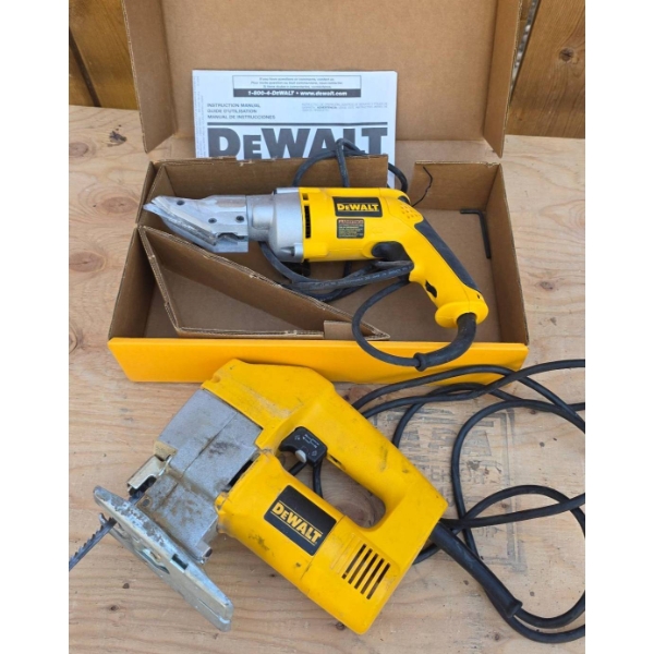 Dewalt Swivel Head Shears and Jigsaw Power Tool Set