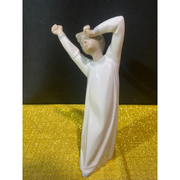 Lladro Porcelain Figure "Boy Yawning" 