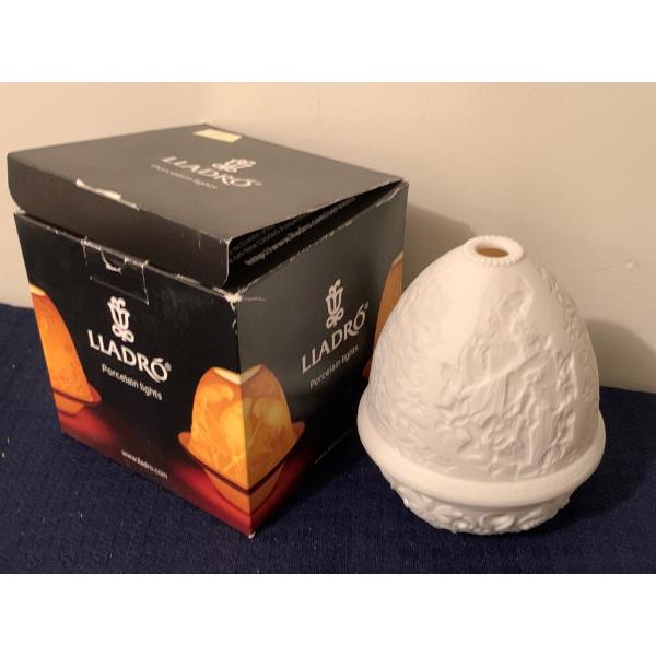 	LLADRO Porcelain Light - 5T