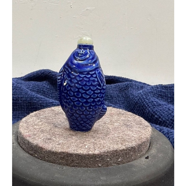 Blue Fish Porcelain Snuff Bottle with Spoon  3H 