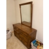 Image 1 : Dresser With Mirror