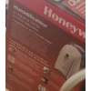 Image 5 : Two Medical Assist Walkers, Honeywell Humidifier Model HWN450NCD1