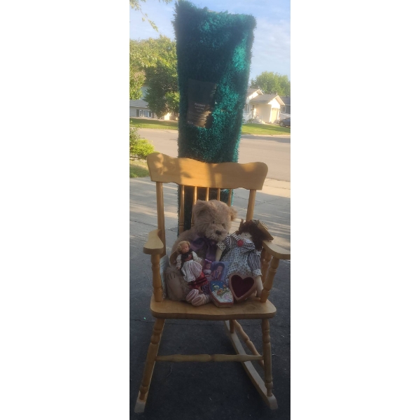 Wooden Rocking Chair, Dolls, Bear Plush, Books, and Pier 1 Imports Teal Rug Lot