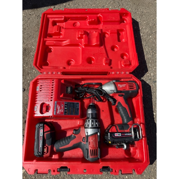Milwaukee drill set