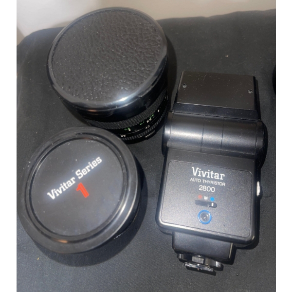 VIVITAR Auto Thyristor 2800 & Auto Chinon Lens 1:1.9 50 mm & VIVITAR Series I 24:48mm