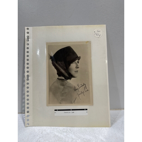 Jocelyn Lee Autograph