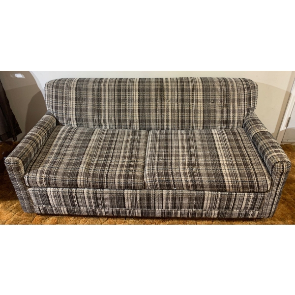 Vintage Hide - A - Bed 66x34x30 Plaid