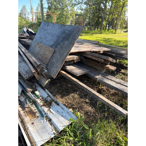 Large Stack of Reusable Wood and Rebar, Various Sizes