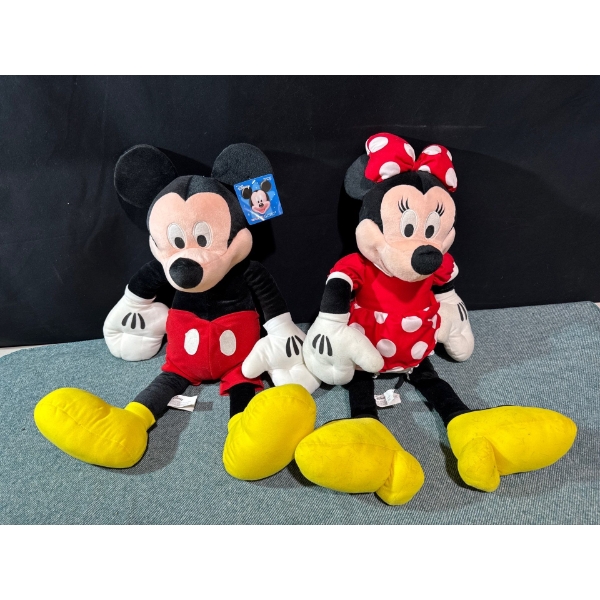 Toys R Us Exclusive Mickey and Minnie Stuffed Toys