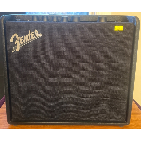 FENDER Mustang LT25