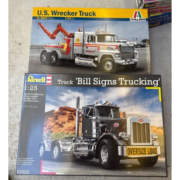 US Wrecker Trick No. 3825 1:24 Sc, 'Bill Signs Trucking' 1:25 Sc