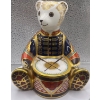 Image 1 : Gorgeous English Royal Crown Derby Bone China Bear Figurine  - 4In Tall 
