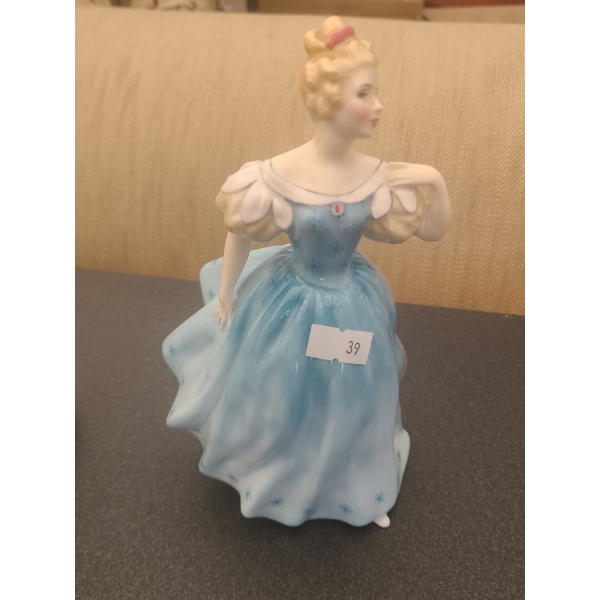 Royal Doulton's Porcelain Figurine "Enchantment" HN 2178