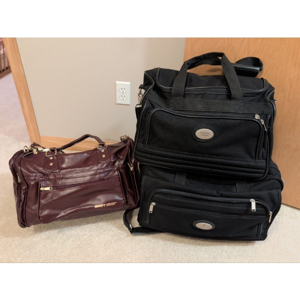 Carry On Travel Accessories - Great Condition