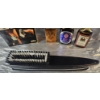 Image 2 : Grooming Set with Braun Micron Shaver, Brush, Miniature Bottles, and Accessories