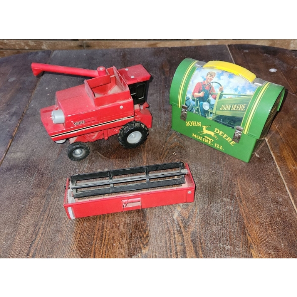 - Model of Combine 8.5 W, 5 D, 5 T and John Deere Mini Lunchbox 7 W, 3.5 D, 5.5 T