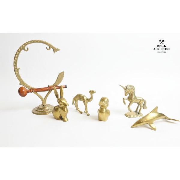 Collection Of Vintage Brass Decorative Items.
