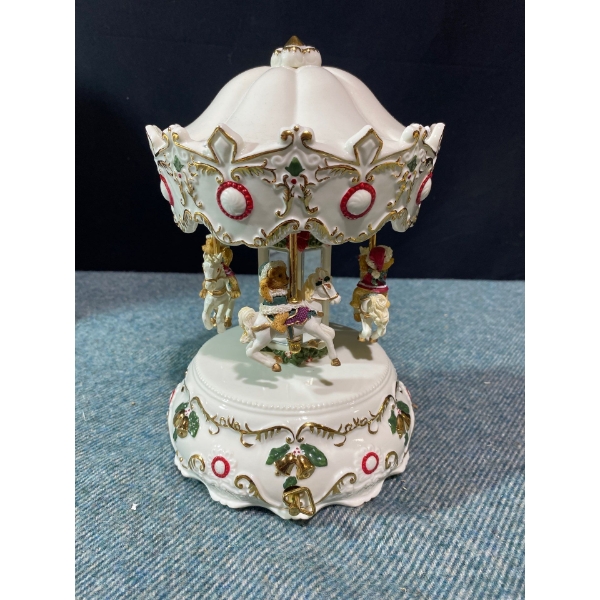 Christmas Bears Carousel & Music Box