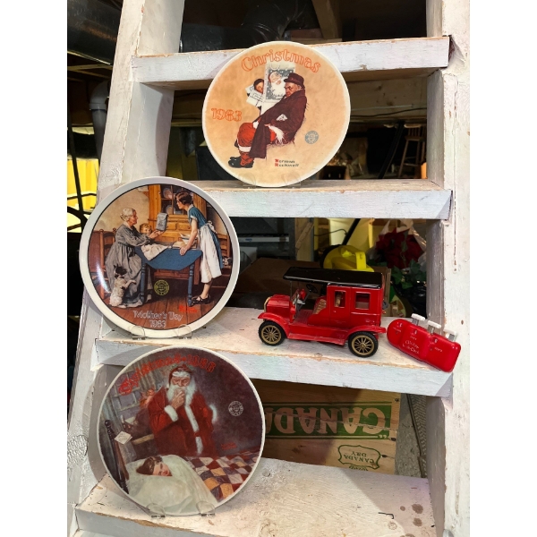 3 Norman Rockwell plates with authenticity. Plus tomcat made in Japan and a retro clicker quick chec
