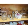 Image 2 : Collection of vintage Pyrex Opal Ware mugs featuring the "Spring Blossom Green" Crazy Daisey