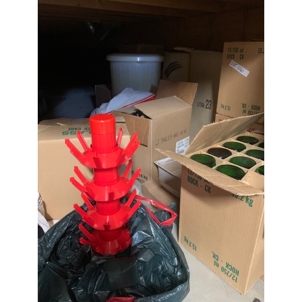 Over 100 Empty 750ml Wine Bottles, Pair of 23L Glass Jugs, and Coors Cooler Bags