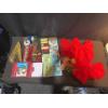 Image 3 : Christmas Gift Bags, Wrapping, Tins, and Packaging Set