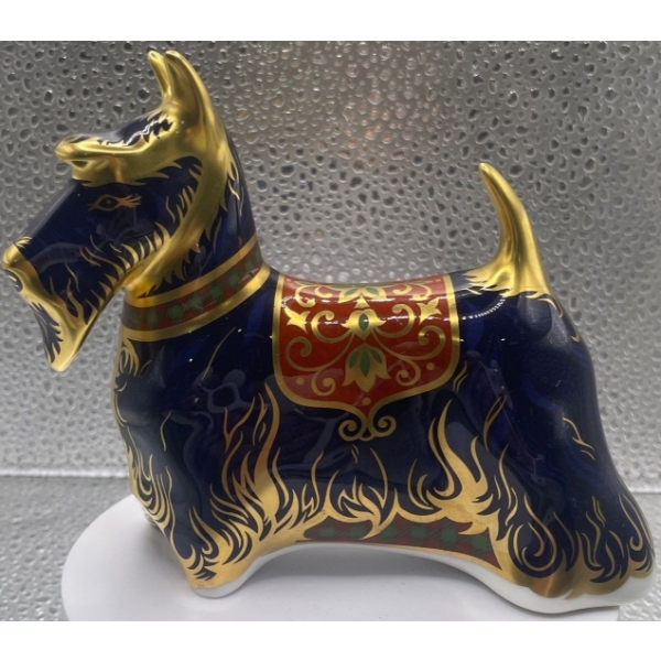 Gorgeous English Royal Crown Derby Bone China Scottish Terrier Figurine - 5In Tall 