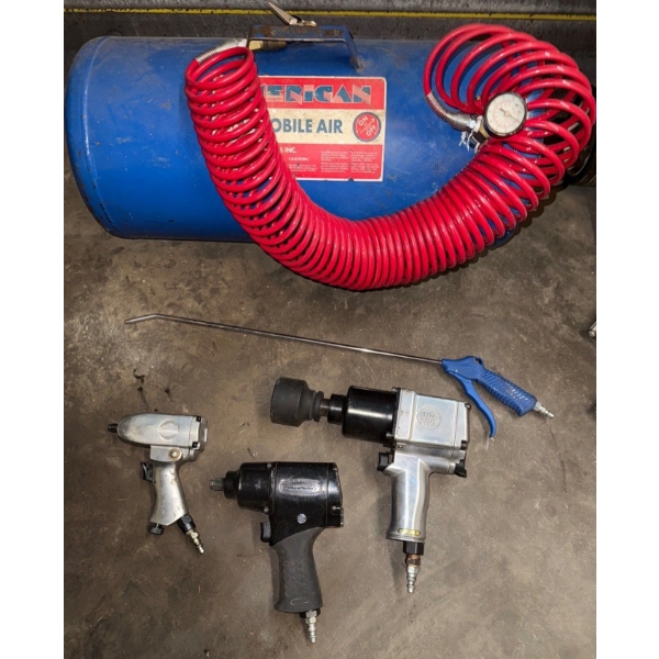 American Mobile Air Tank  Hydraulic Tank & Reservoir Approx 10 gal w/hose & Attachments