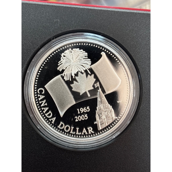 2005 $1 Canada's National Flag, 40th Anniversary - Pure Silver Dollar Proof