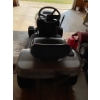 Image 8 : LT1000 Craftsman Riding Lawn Mower 