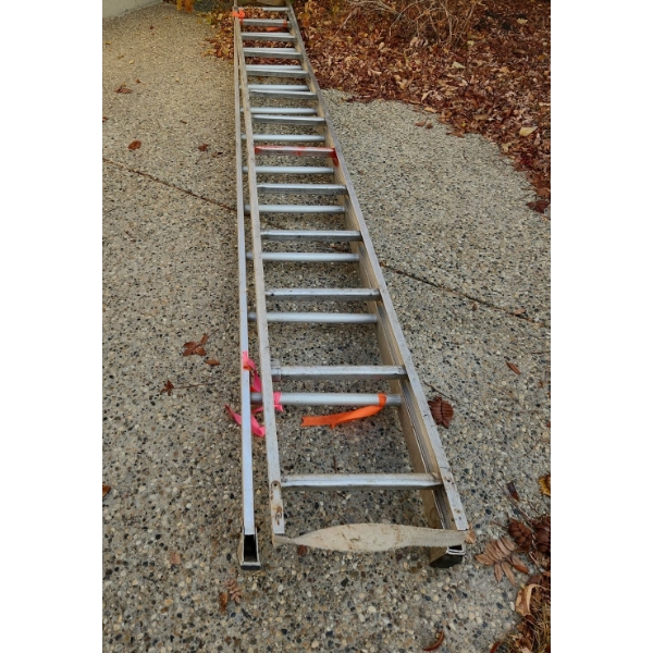 Extension Ladder- 25 Rungs Total 
