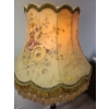 Image 2 : Wooden base floor lamp with floral shade - 11W, 61T