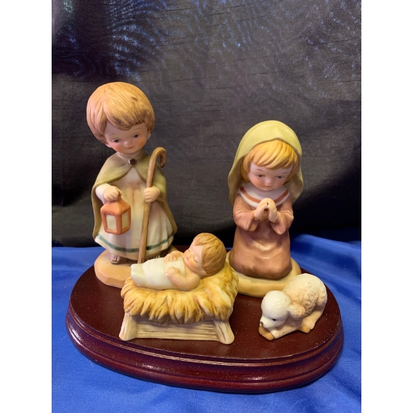 Little Bible Friends Nativity Set 5T - Signed Lucas