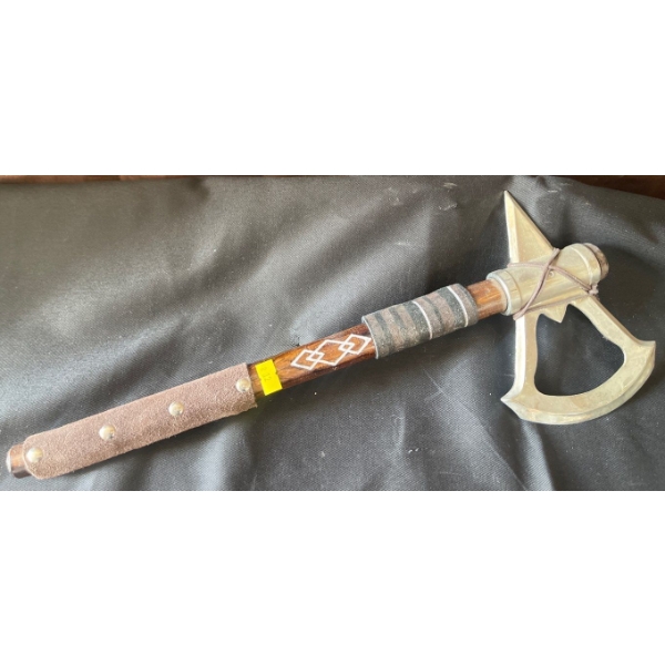 Tomahawk Cosplay Weapon - Weaponry 19L