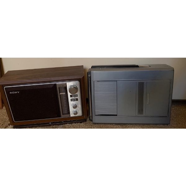 Panasonic Solid State TV Mo. TR-5050C w/ Sony Fm/Am Mo.ICF9740W