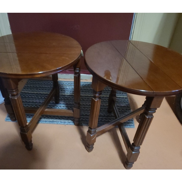 Pair of Side Veneer Tables with 18 T, 16 Diameter Top
