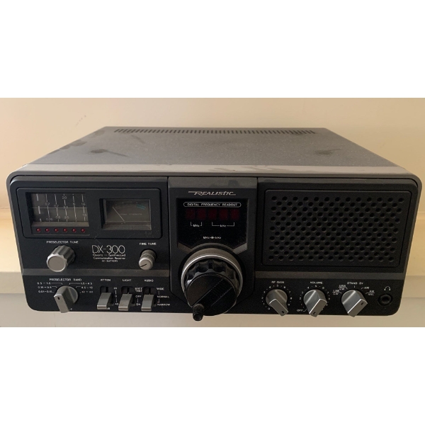 Realistic DX-300 Communication Receiver Quartz Synthesized 