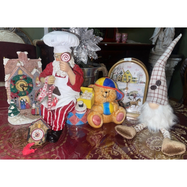 Christmas Decor Lot