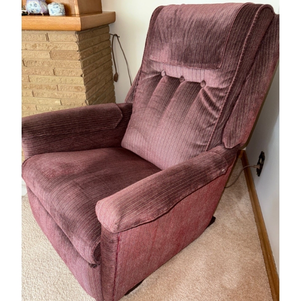Swivel Rocker Recliner 30x33x41
