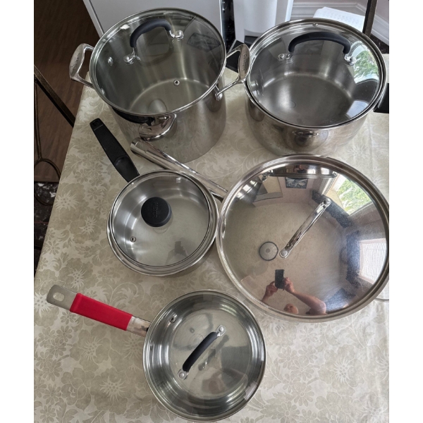 Household Pans & Frying Pans w/Lids( Large-Small)