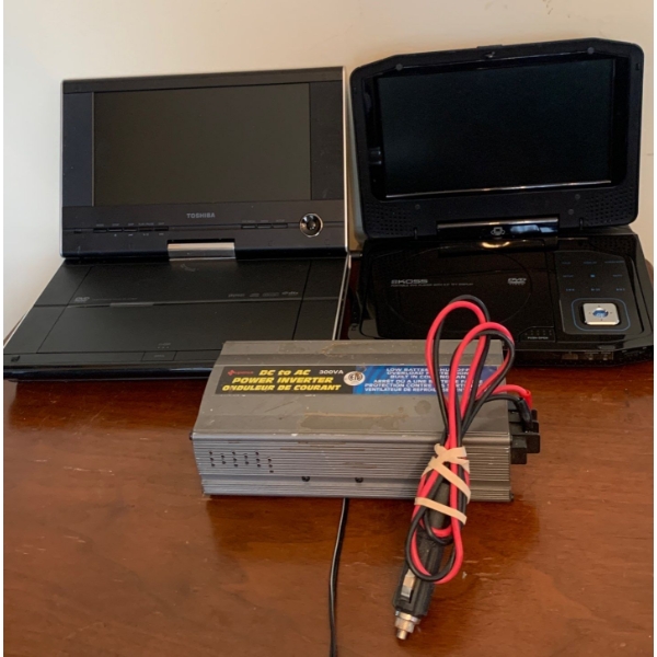 Toshiba & Koss Portable DVD Players Mo.KS1721-4 w/ Power Inverter 