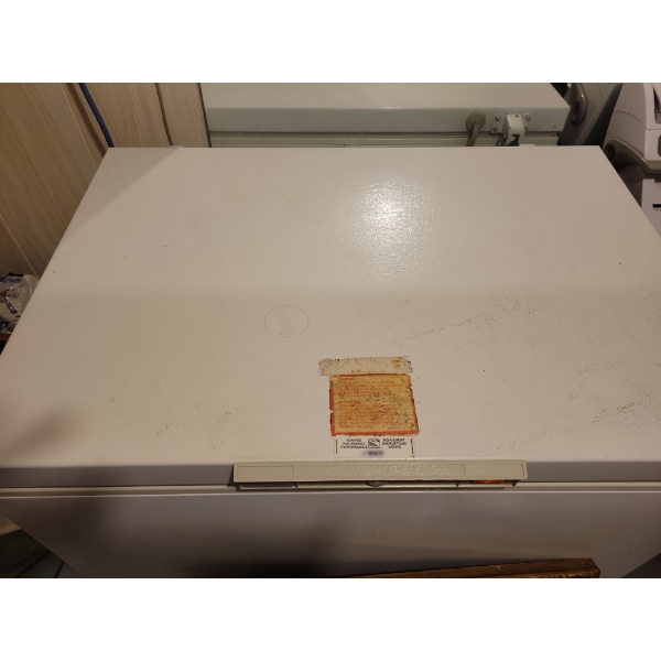 Deep Freeze - Chest Freezer - Contents Not Included 32L