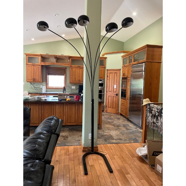 Modern 5 Light Lamp 86" Tall With Slid 27" Metal Base 
