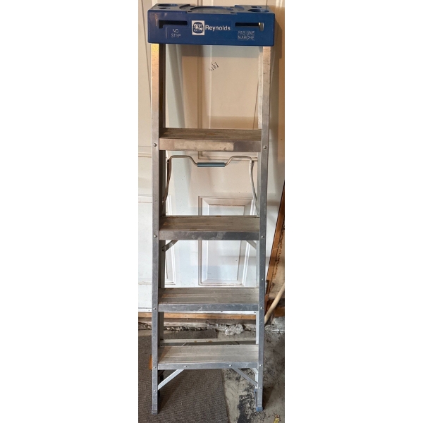4 Rung Reynolds Ladder 
