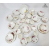 Image 5 : Vintage Royal Swan Dinnerware 