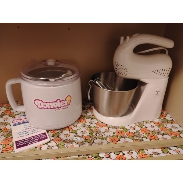 Slurpee Machine w/ Electric Mixer