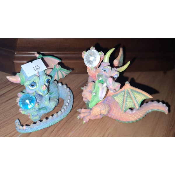 "Mood Dragons": Gloomy and Cocky
