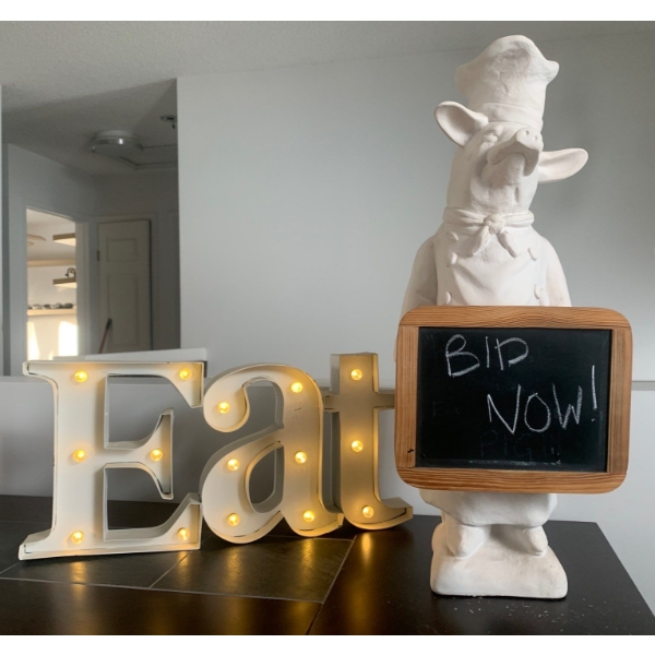 Fleur De Lis Resin Pig w/ LED Kitchen Sign 26T